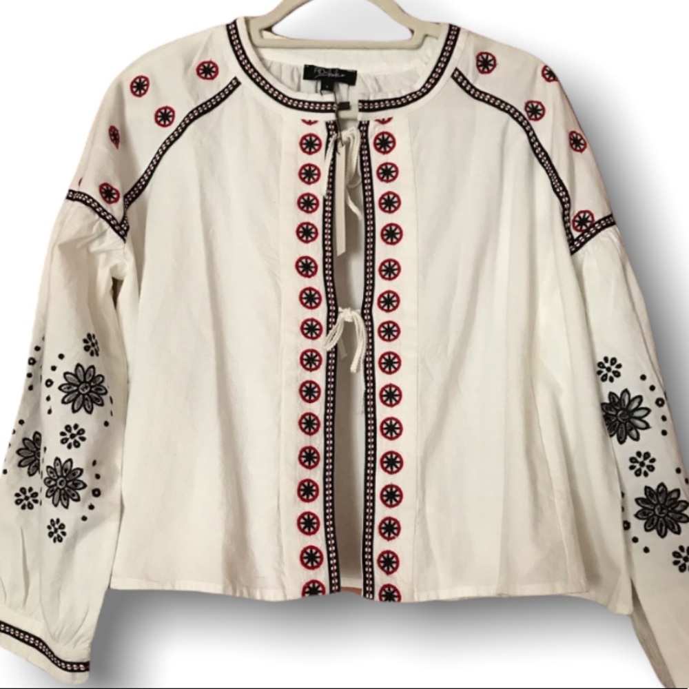NWT ANTHRO/ RD & KOKO FROMY TIE WHITE EMBROIDERED TOP - Picture 2 of 10